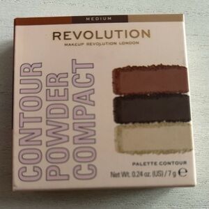 Makeup Revolution Contour Palette NIB
- Medium